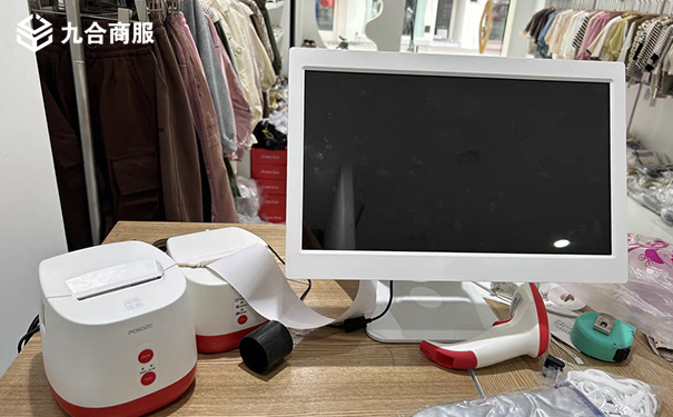 服装店一般用什么软件管理？服装超市收银用什么软件？